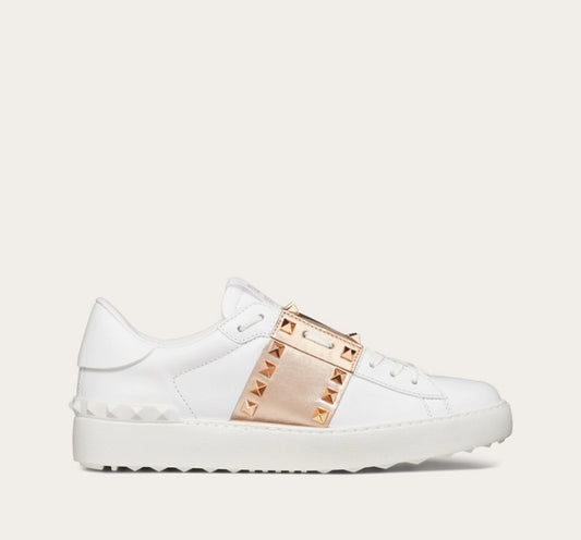 Sko med farge stripe